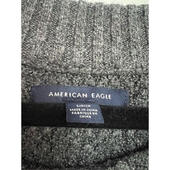 American Eagle Grey Waffle Sweater Woman’s Size Small - Picture 3 of 6